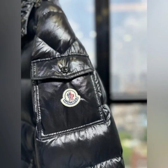 Moncler Maya short down jacket - Picture 6 of 10